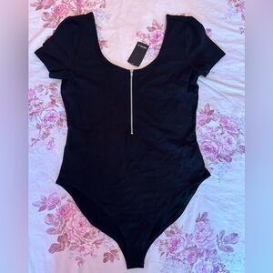 NEW NWT Forever 21 Black Bodysuit Large short sleeve zipper top leotard